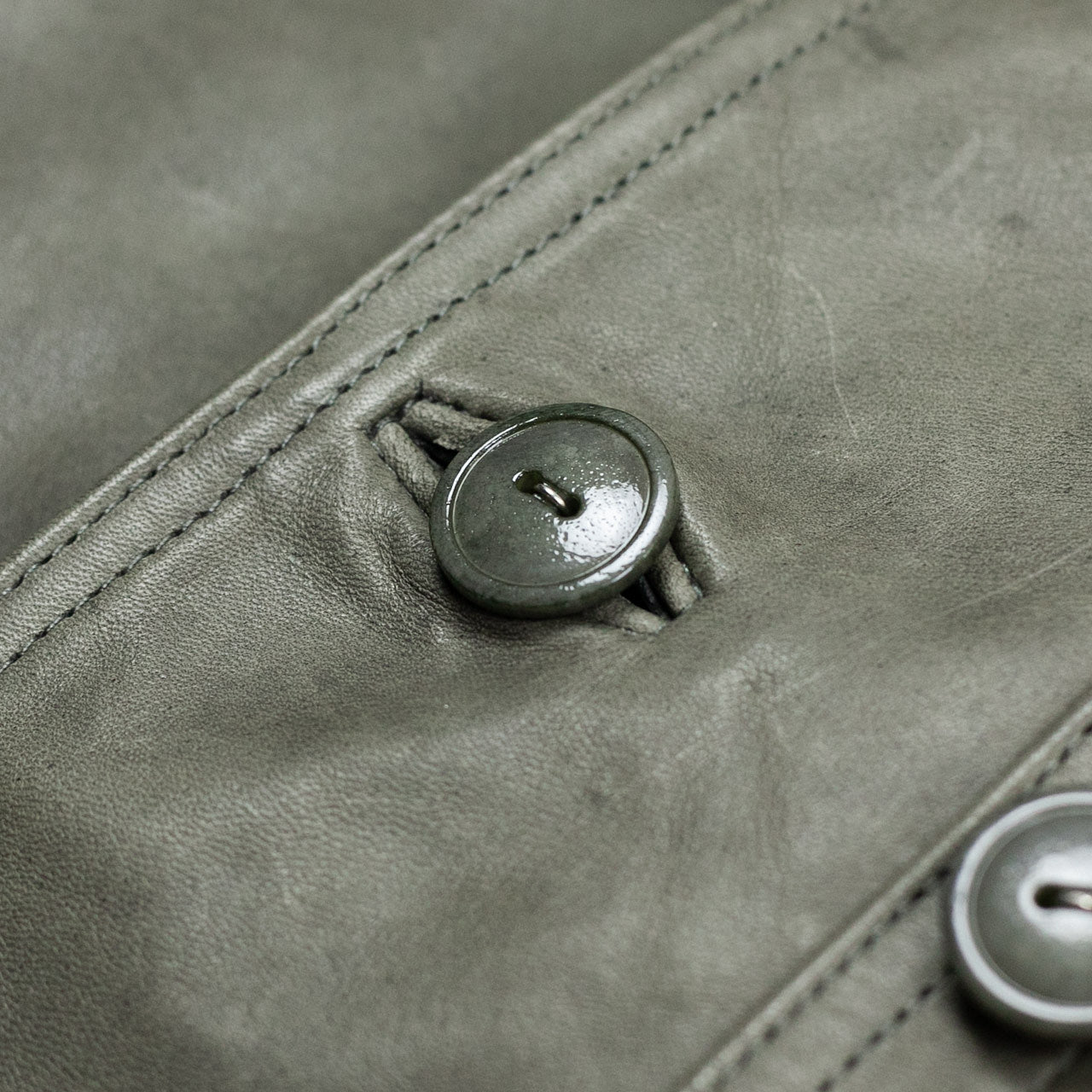Corbusier Coat Pferdeleder Sage