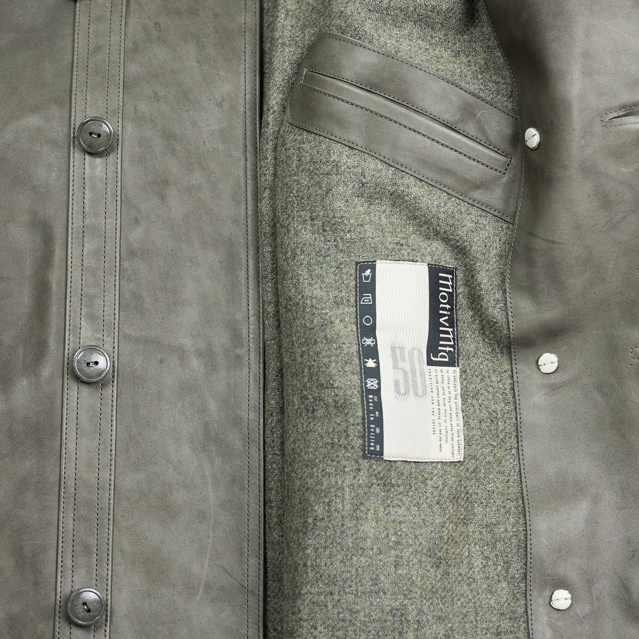 Corbusier Coat Pferdeleder Sage