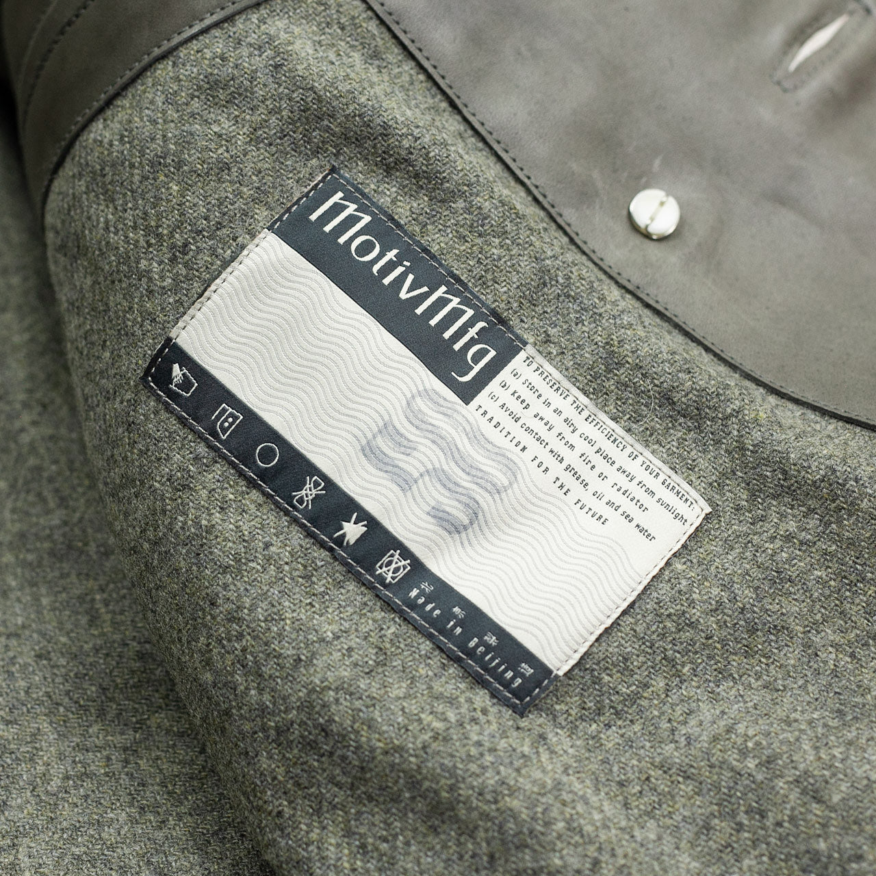 Corbusier Coat Pferdeleder Sage