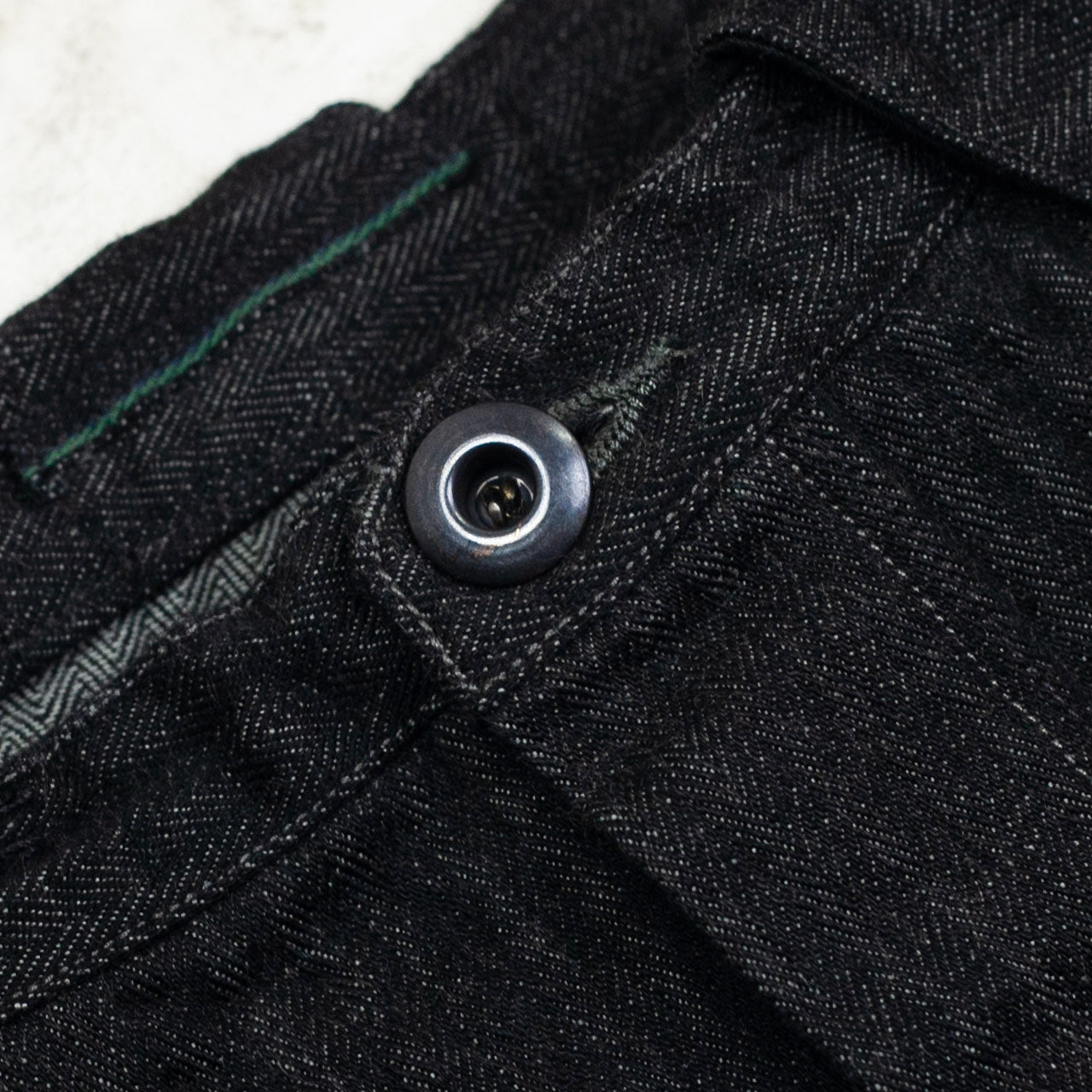 Pleat Denim Trousers Schwarz