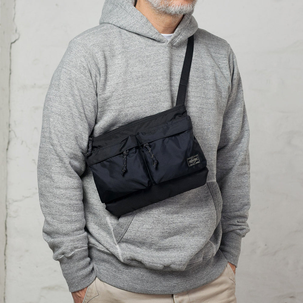 Force Shoulder Bag Black