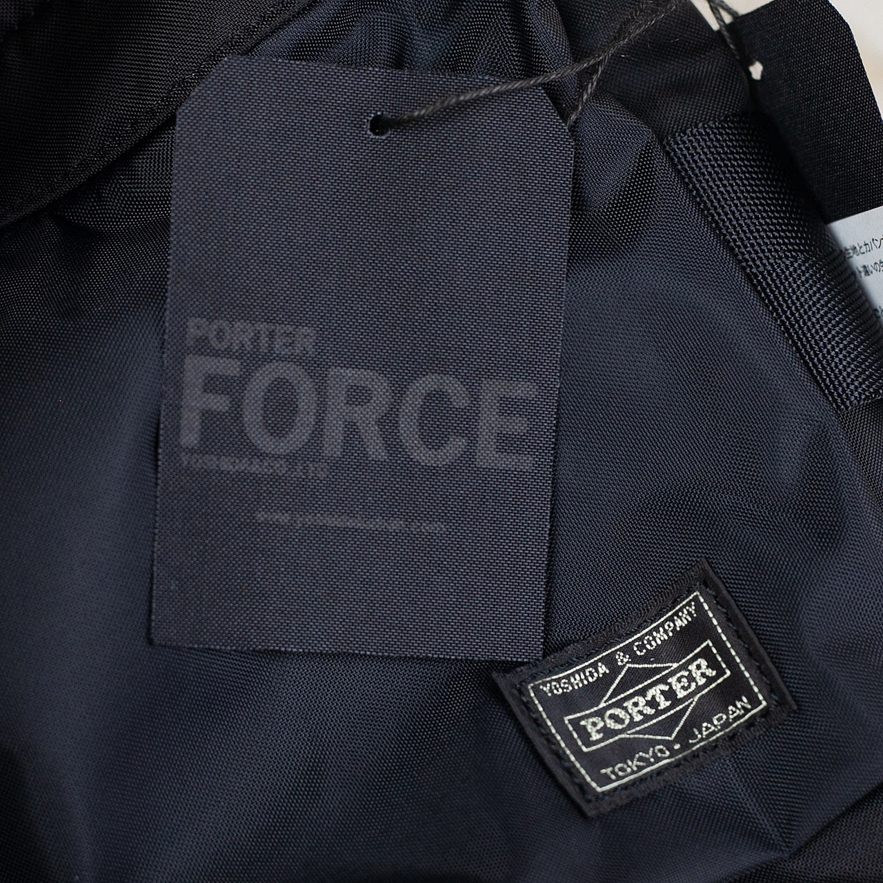 PORTER YOSHIDA &COMPANY 店頭用プレート