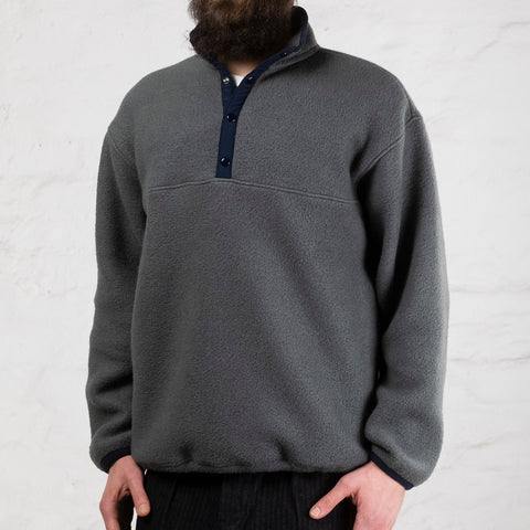 Snap Front Pull-Over Fleece Grau