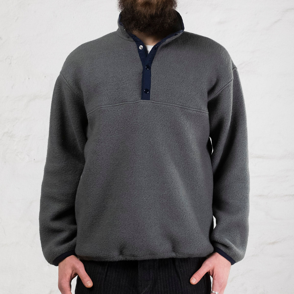 Snap Front Pull-Over Fleece Grau