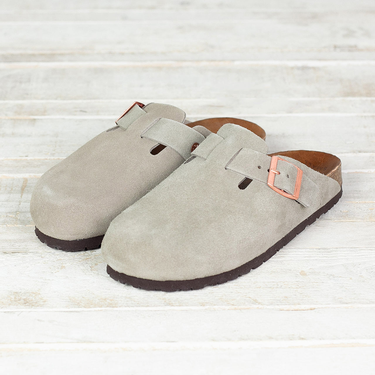 MA23012 Foot-Support Clogs Taupe