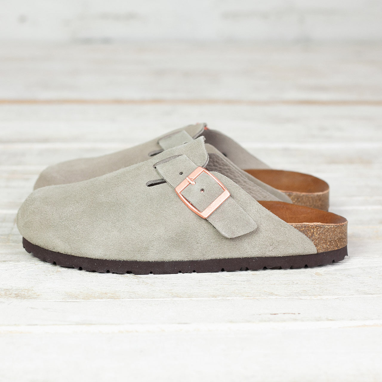 MA23012 Foot-Support Clogs Taupe