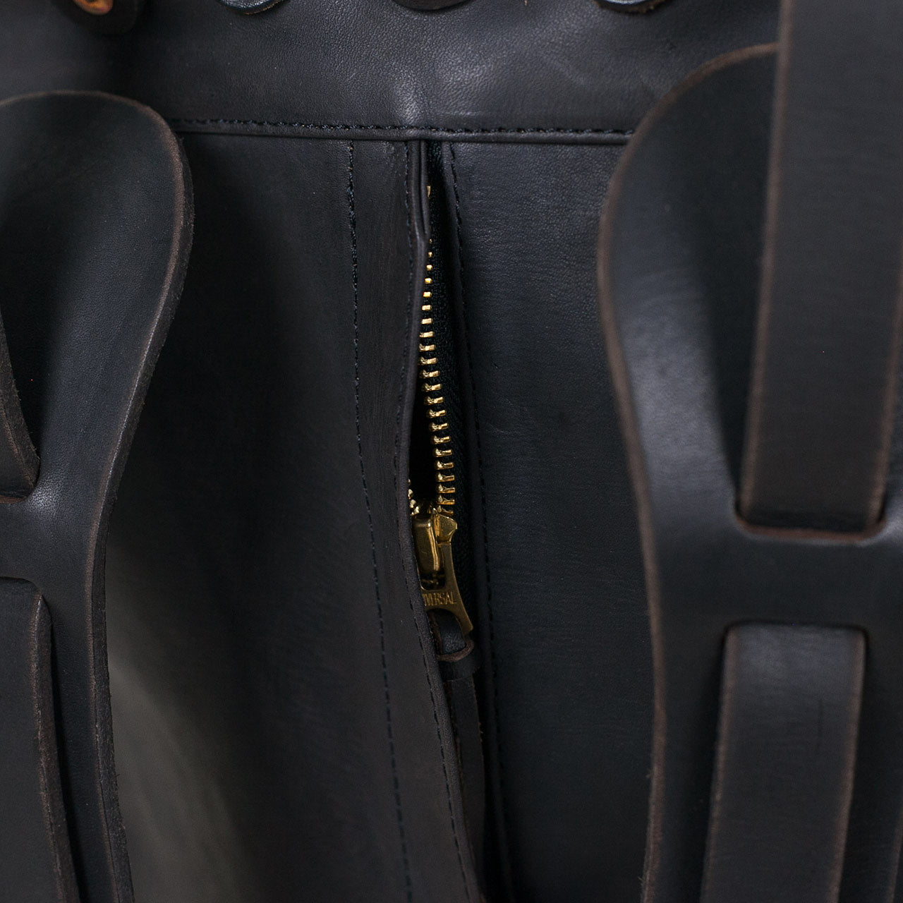 Leder Rolltop Rucksack Schwarz