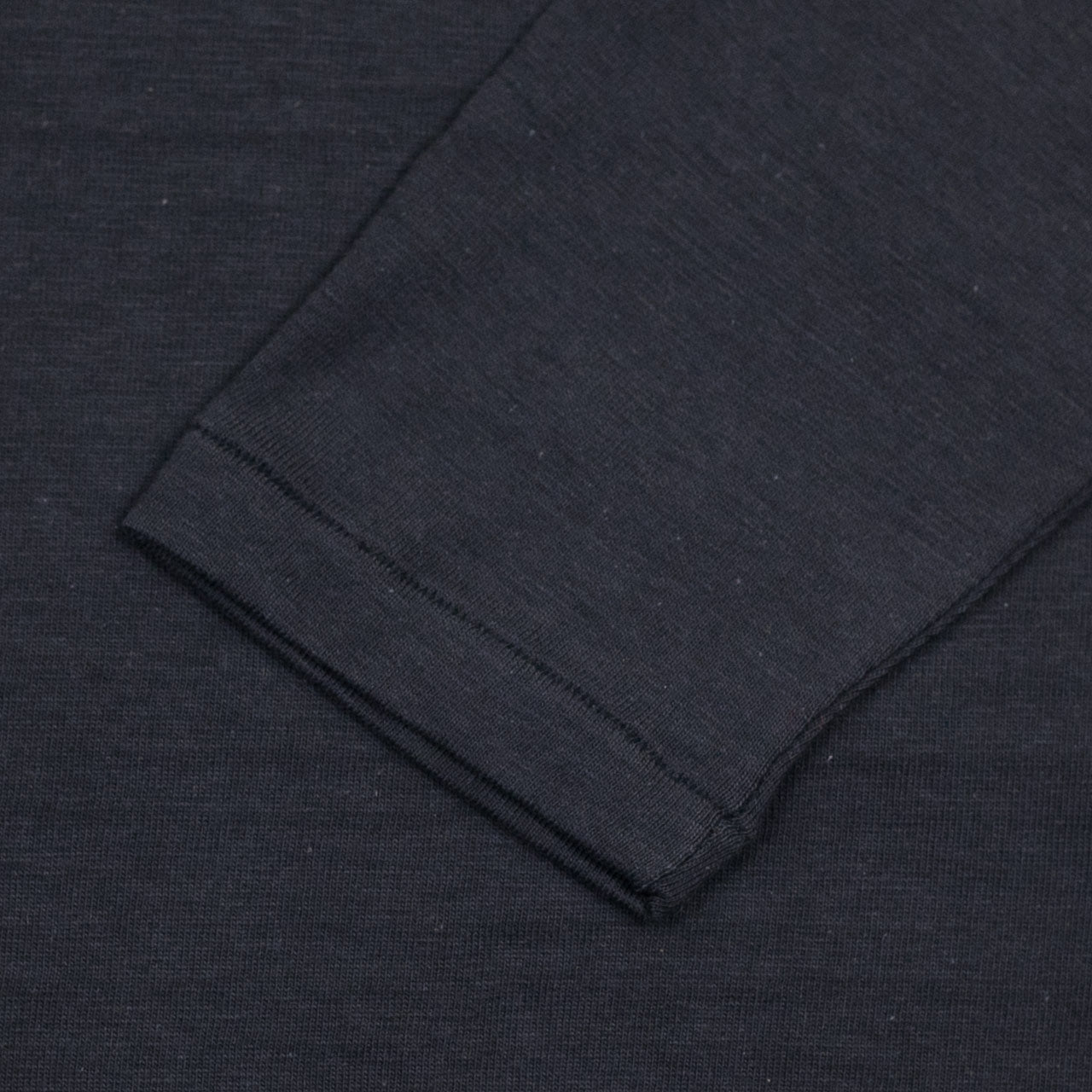 Lot 5906 Longsleeve Schwarz