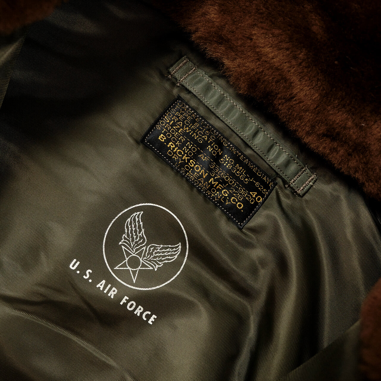 Buzz Rickson's BR15321 B-15 Flight Jacket Olive